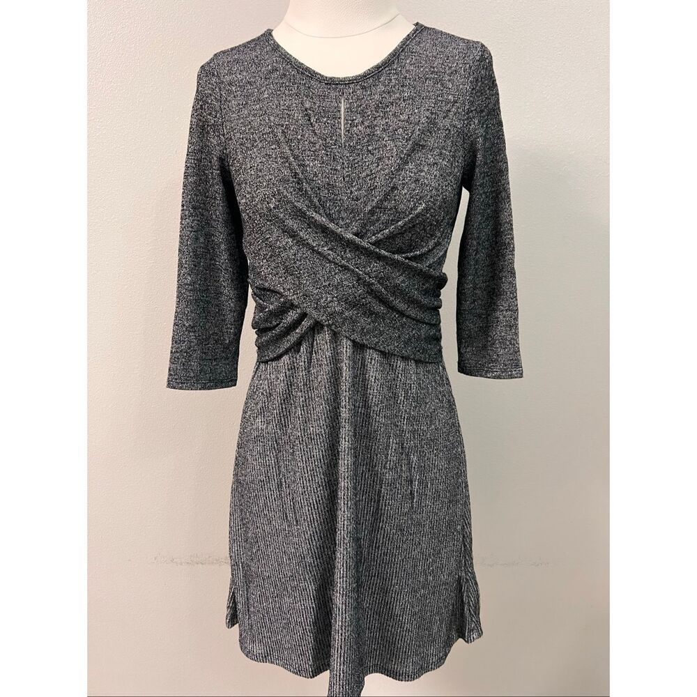 NWT Anthropologie Amadi Women's Cross Wrap 3/4 Sleeve Knit Dress Gray Size MP